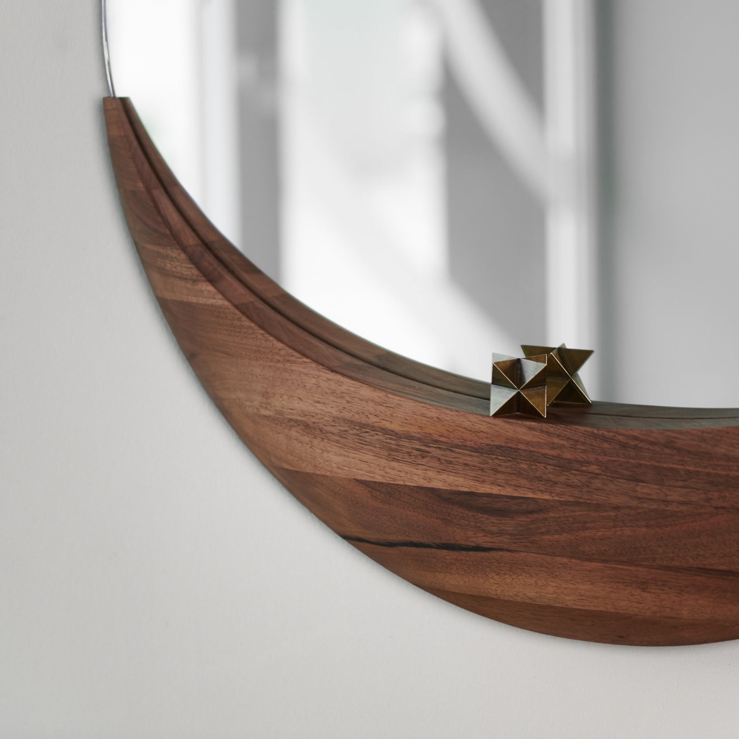 Lana Mirror - Image 5