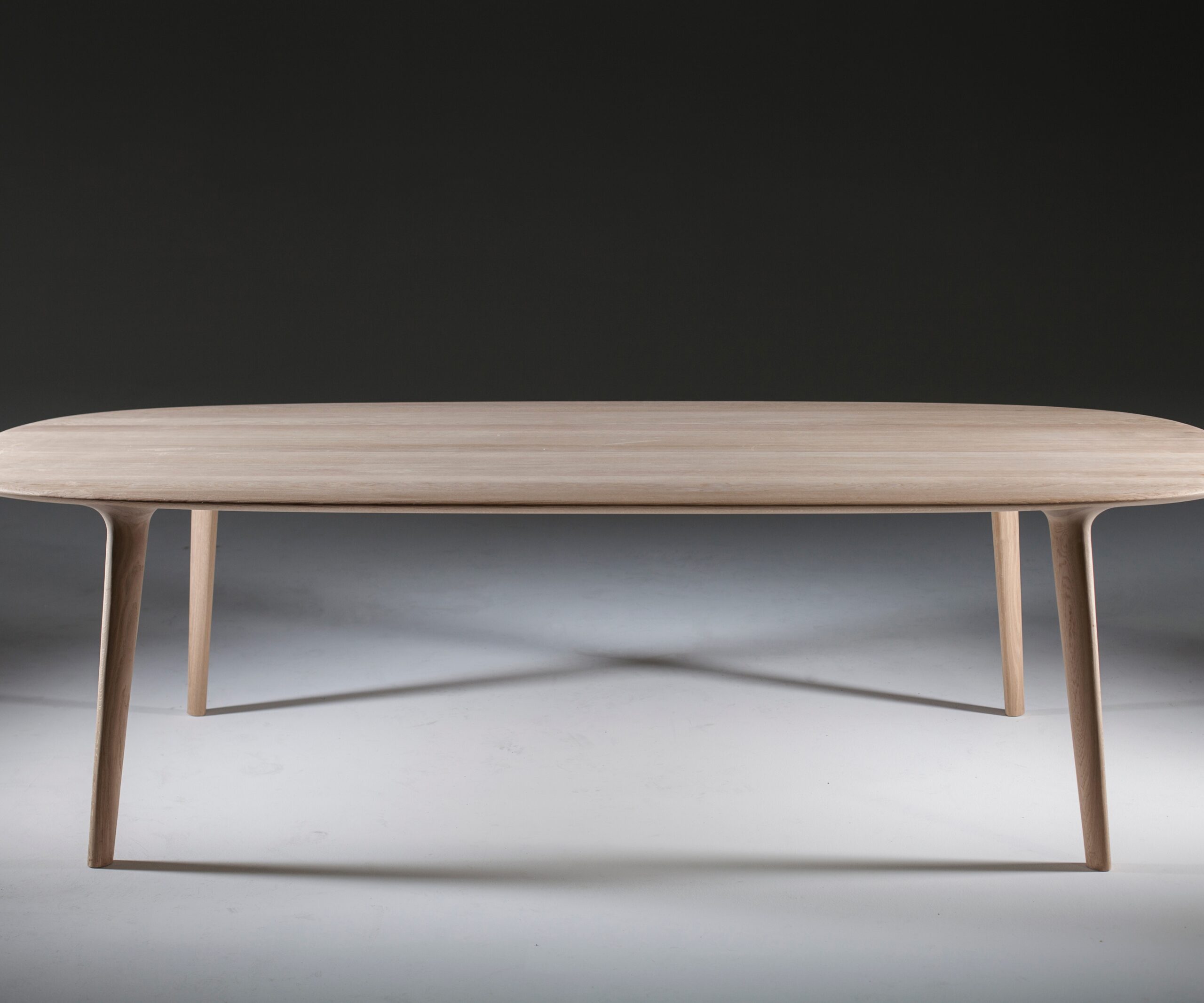 Luc oval table - Image 2