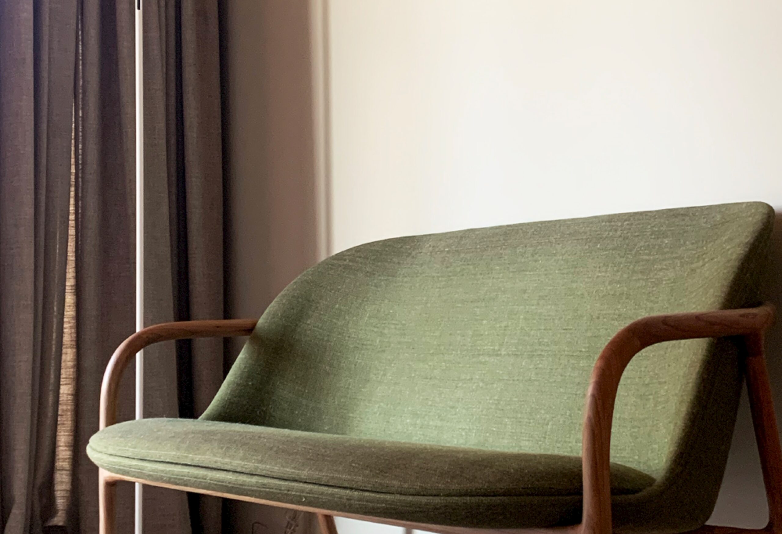 Neva sofa trimmed - Image 10